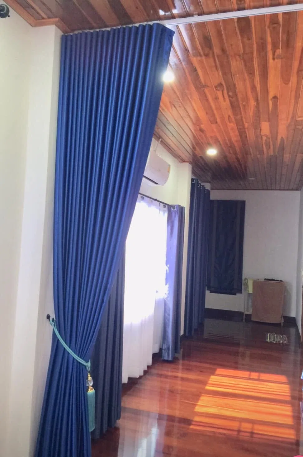 Song Design curtain project 209