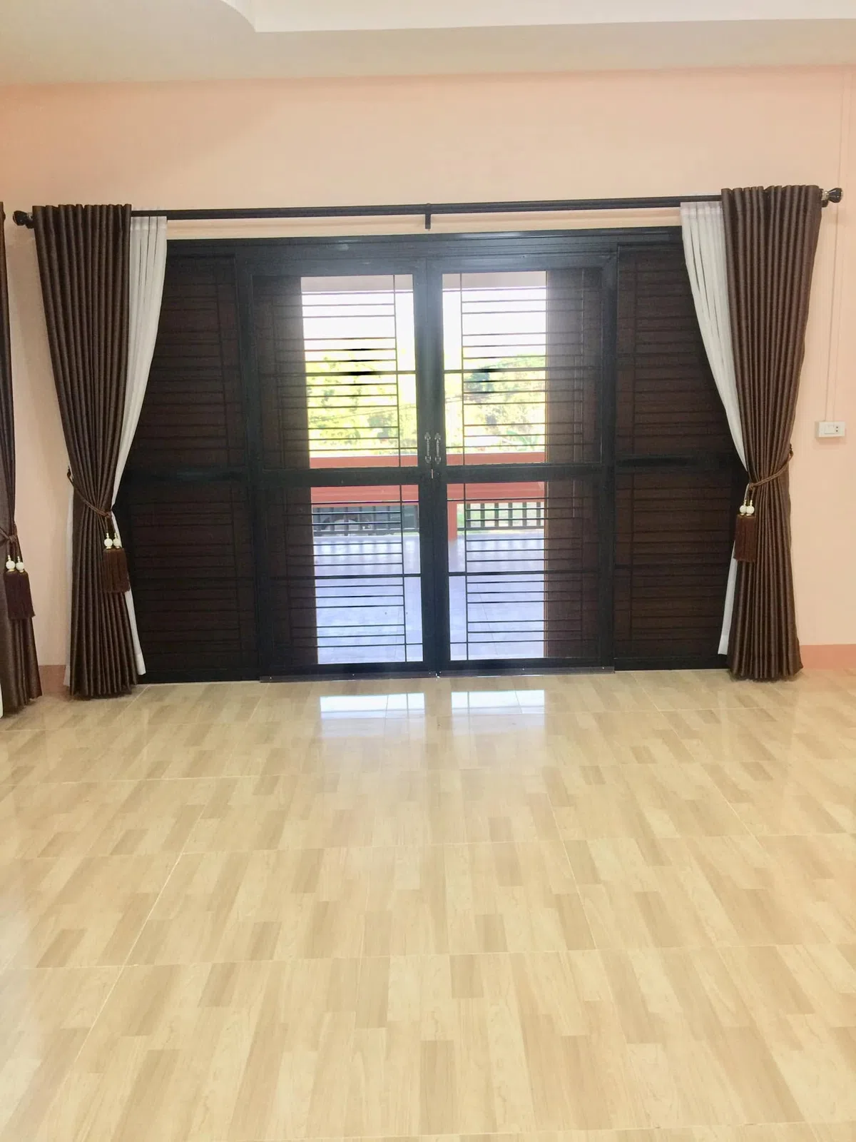 Song Design curtain project 255