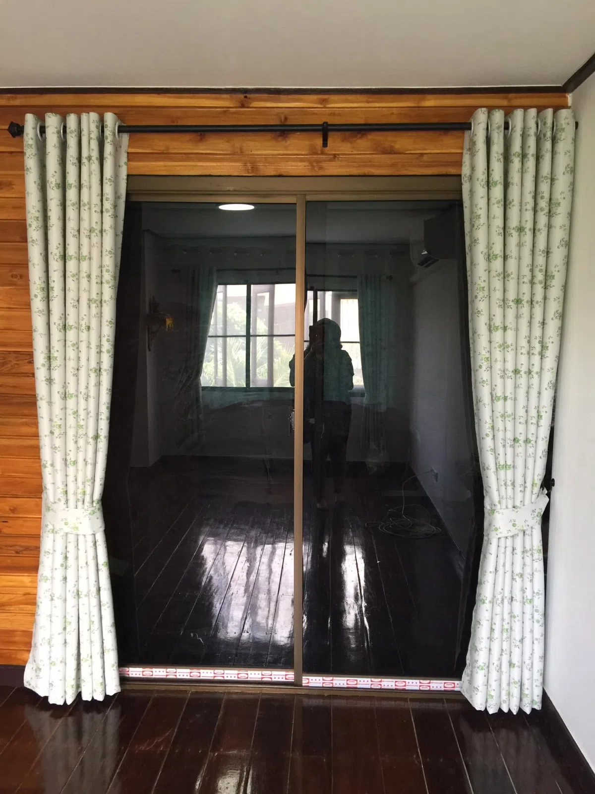 Song Design curtain project 290
