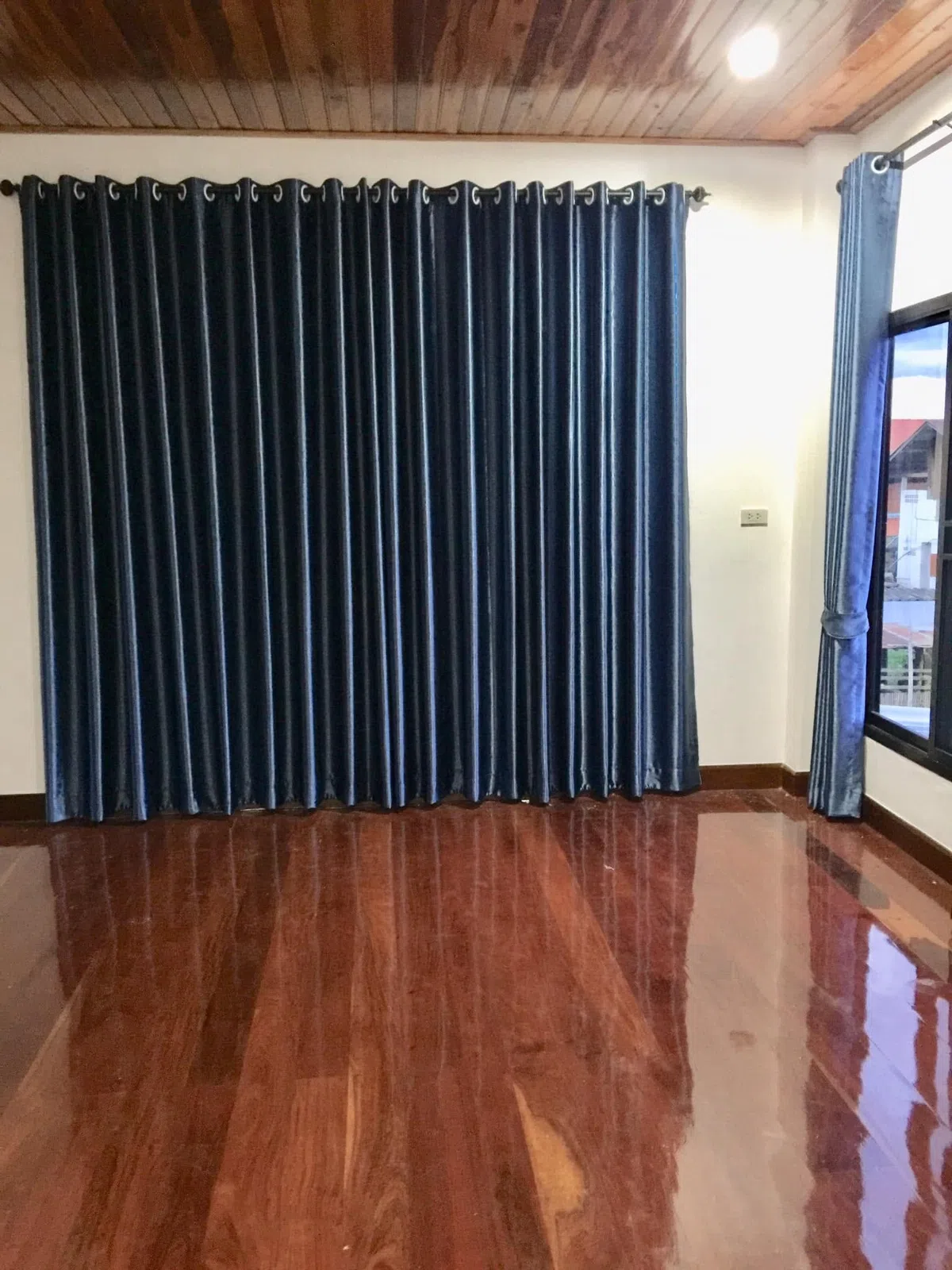 Song Design curtain project 306