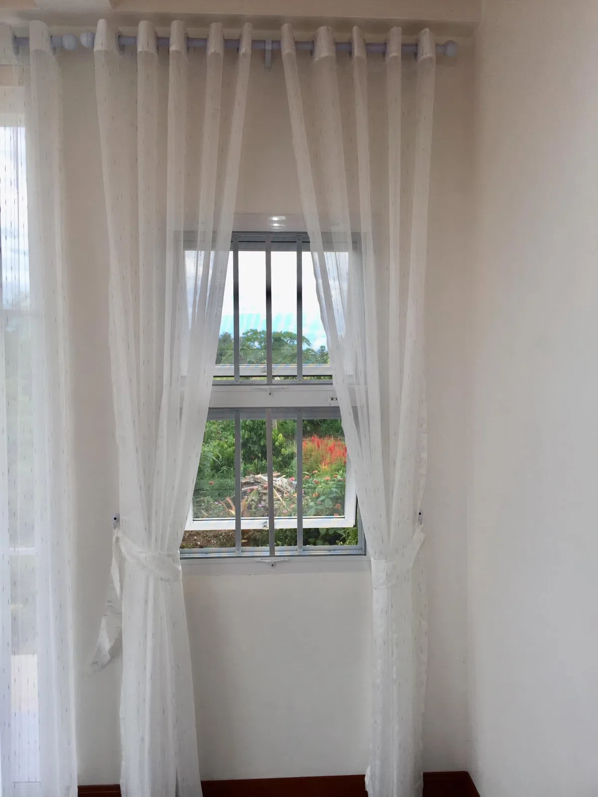 Song Design curtain project 350