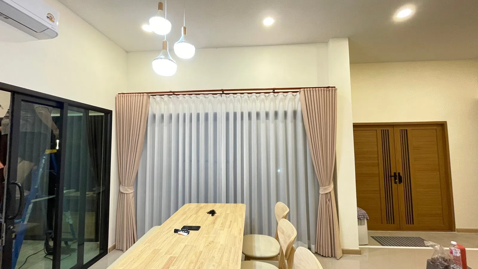 Song Design curtain project 720