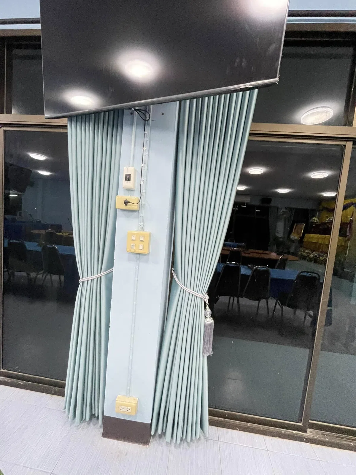 Song Design curtain project 783