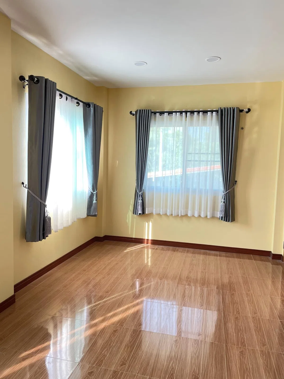 Song Design curtain project 806